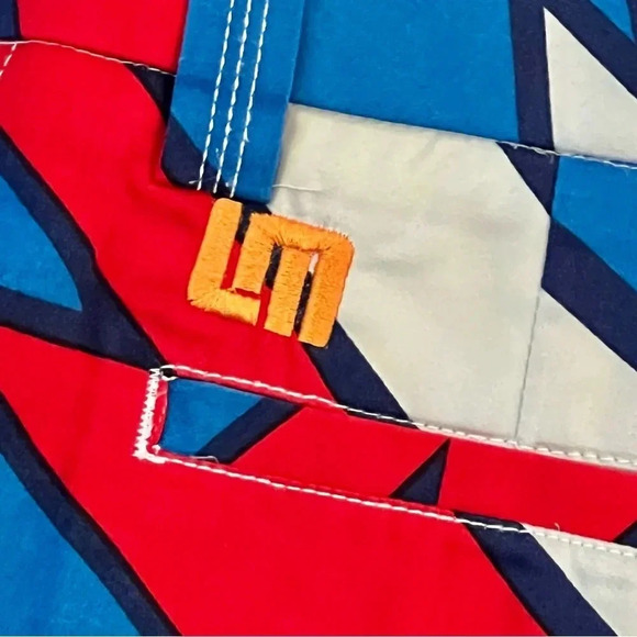 Loudmouth Women's Captain USA Mini Shorts Size 0 Golf Red Blue Bold Print Comics - Picture 4 of 9